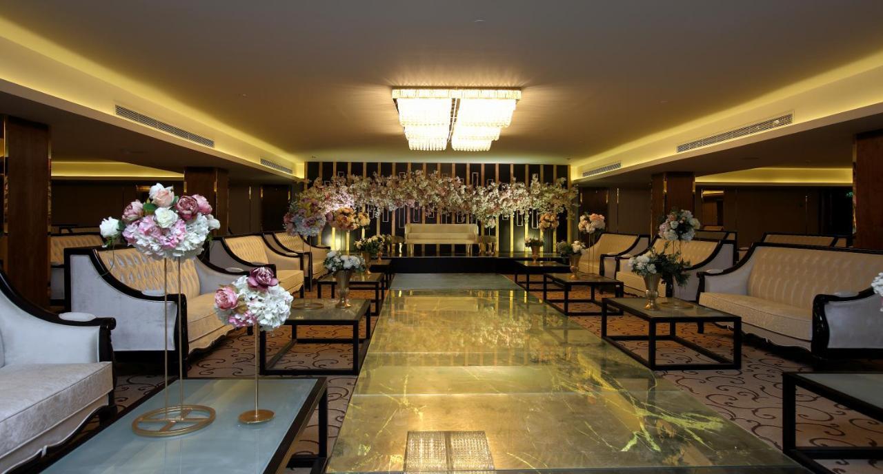 Vittori Palace Hotel And Residences Riyad Extérieur photo The lobby of the hotel