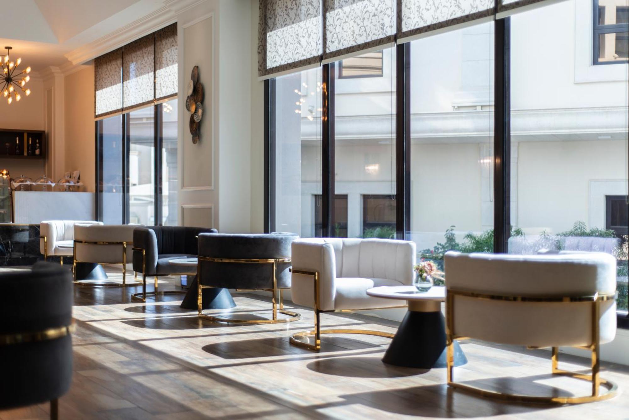 Vittori Palace Hotel And Residences Riyad Extérieur photo The interior of the hotel